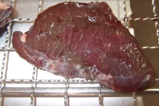 ジビエ　ペットフード用鹿肉の乾燥テスト