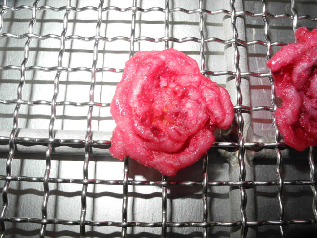 食品　砂糖菓子　バラの花の低温乾燥テスト